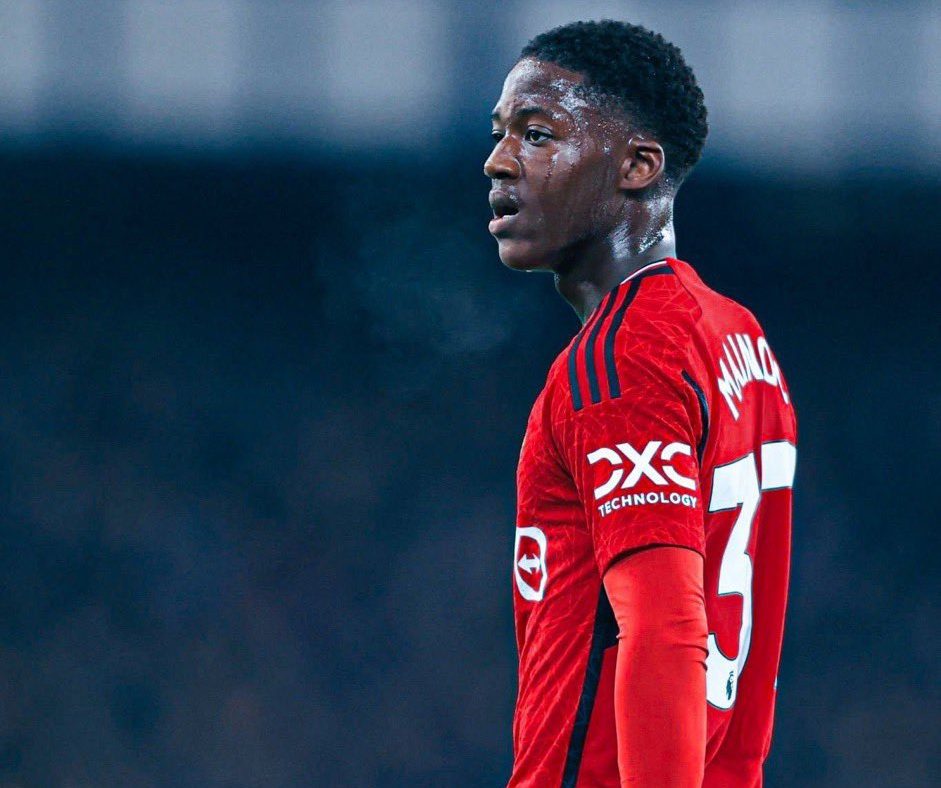 Why Man Utd and Mainoo delaying new contract