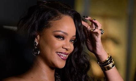 Rihanna speaks on her nude fashion style