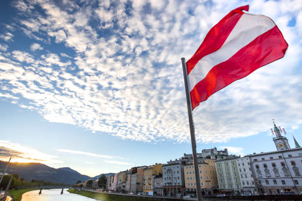 Austria supports UK plan to send migrants to Africa