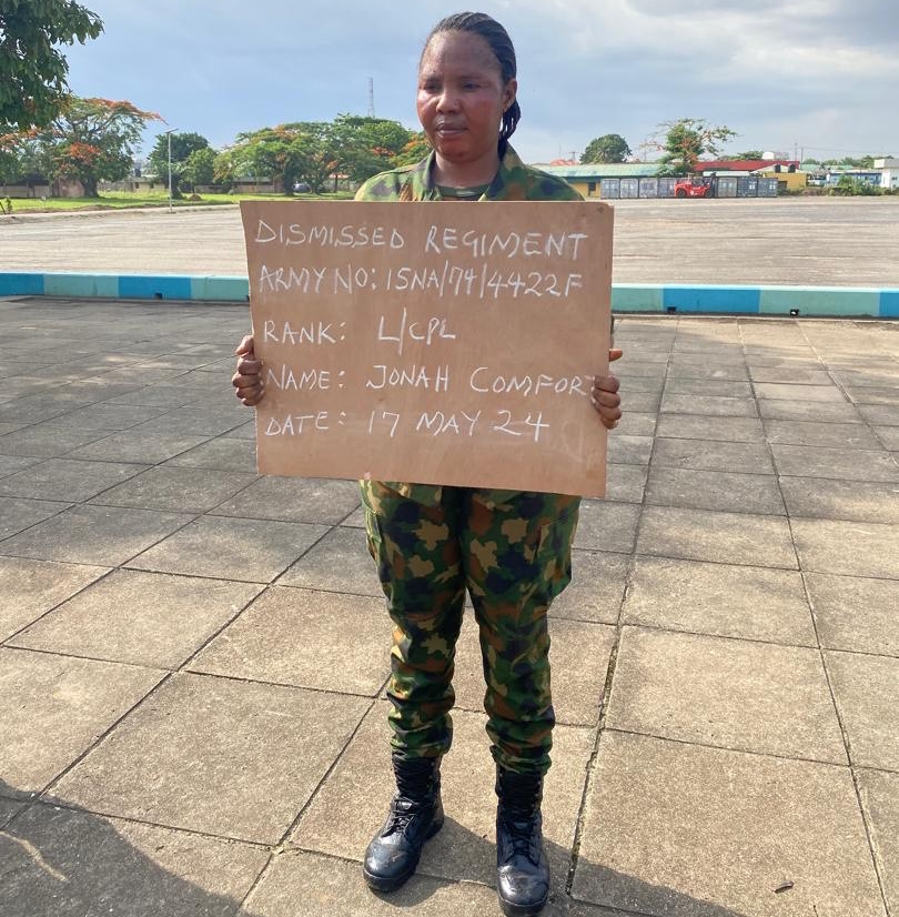 Female soldier fired for allegedly stealing ‘N35m gold jewellery’ from Nigerian army General’s wife