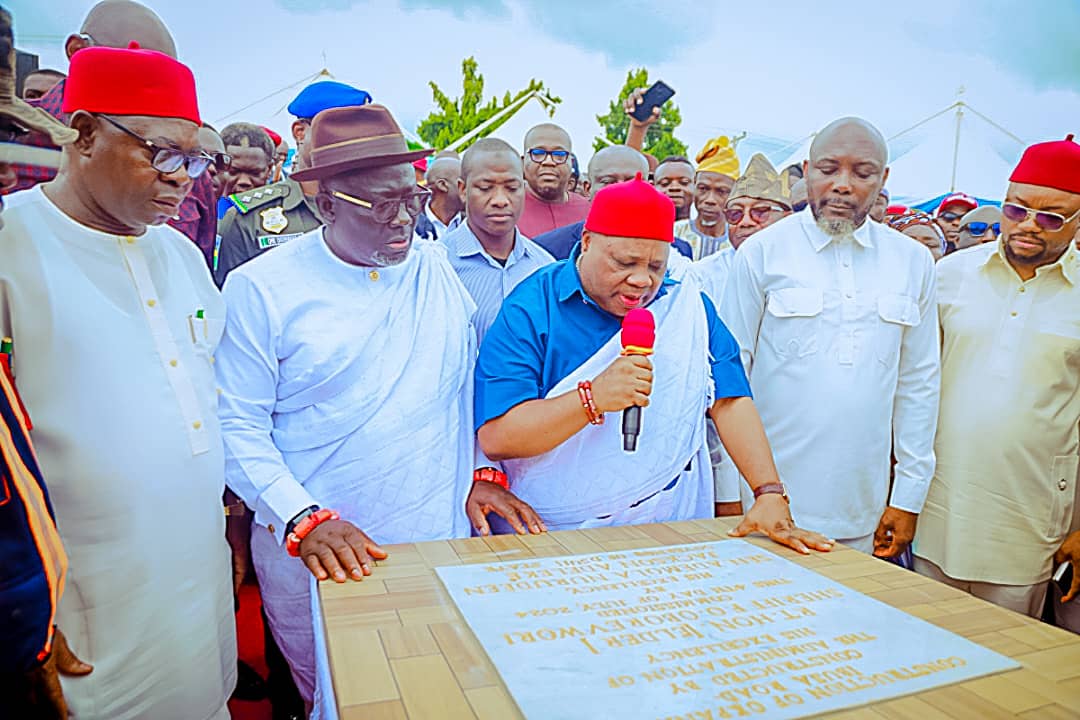 Adeleke inaugurates Okpanam-Ibusa bypass(PHOTOS)