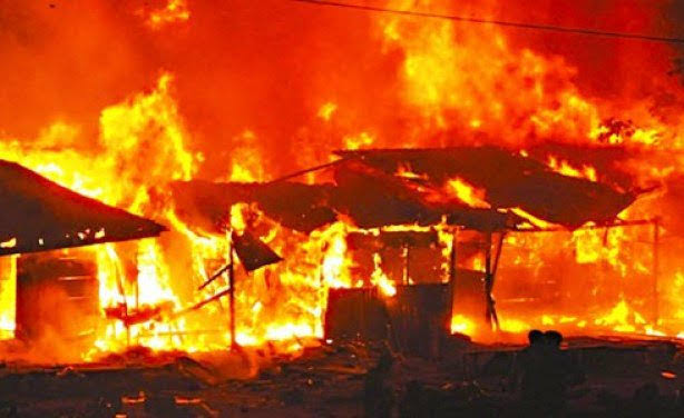 Sad! Midnight fire engulfs 12 shops in Ibadan’s Agodi-Gate Market