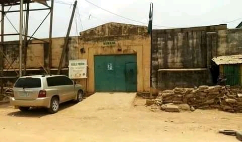 Female drug trafficker apprehended at Kuje prison [Photos]