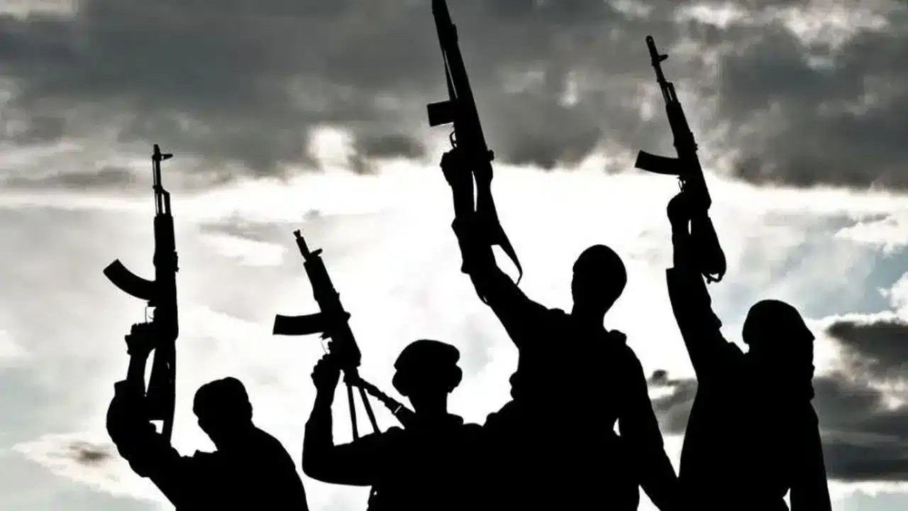 Despite govt promises gunmen again, invade Plateau community in fresh attack, Kill 40 People
