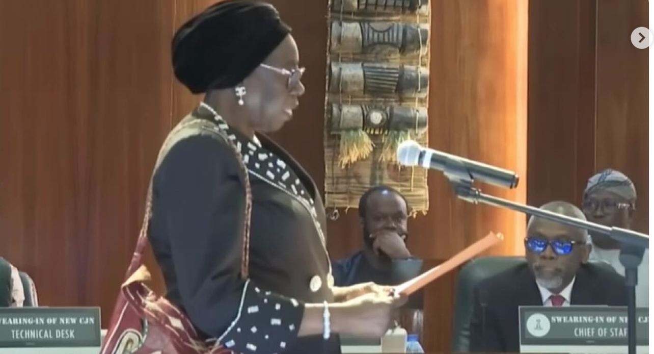 ‘This is a family and friends affair’ Nigerians react as Seyi Tinubu is spotted at CJN swearing
