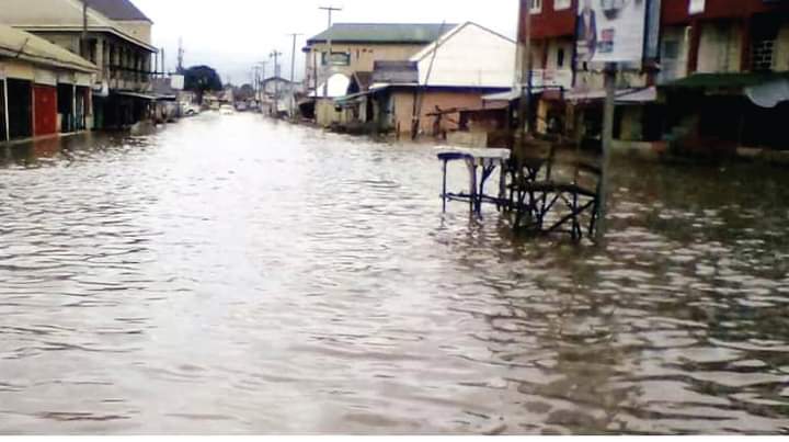 Flash flood claims 21 lives, ten still missing in Niger State