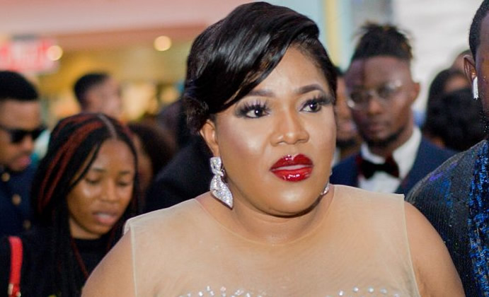 I am not pregnant – Toyin Abraham dispels pregnancy rumuor