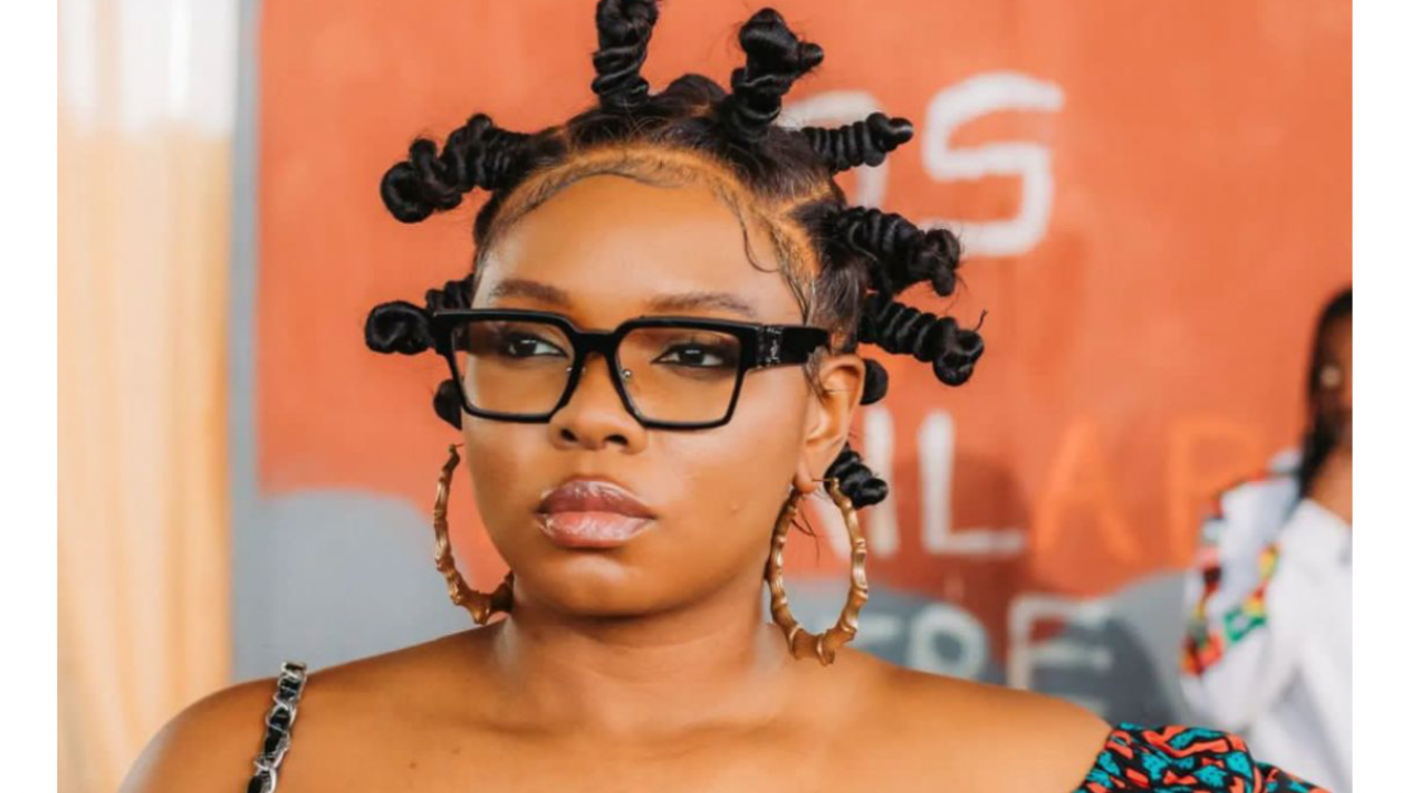 “My God, big pass you” – Yemi Alade blows hot, drags top media houses over music ban