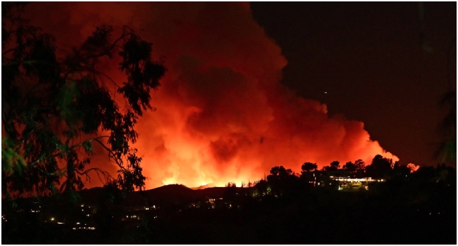 BREAKING! Fire engulfs sections of Onitsha main market
