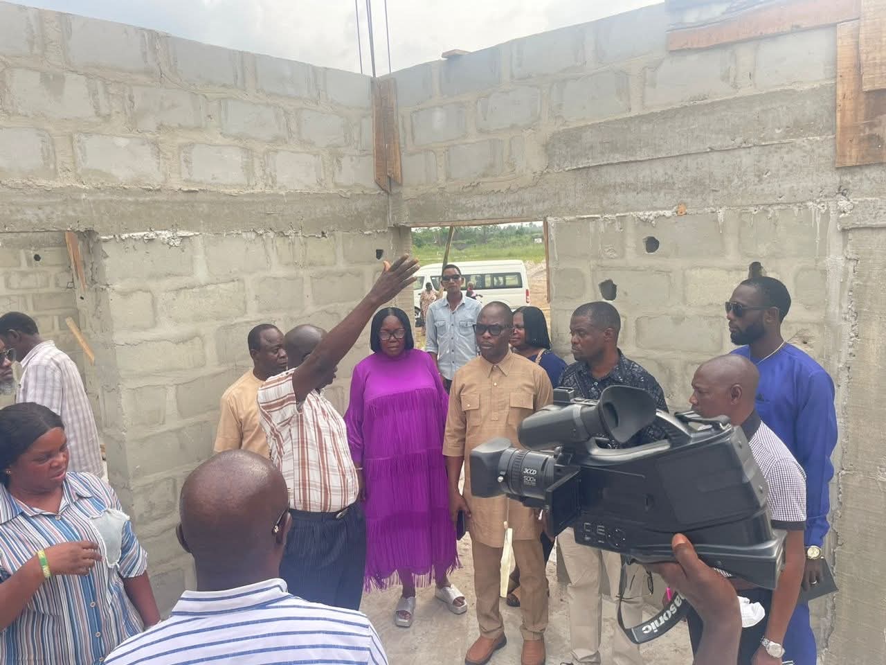 Auditor-General inspects projects in Warri South-West, lauds Oromoni’s devt strides