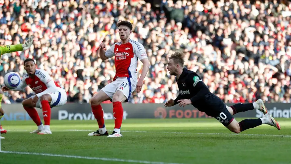EPL: West Ham win dents Arsenal title hopes