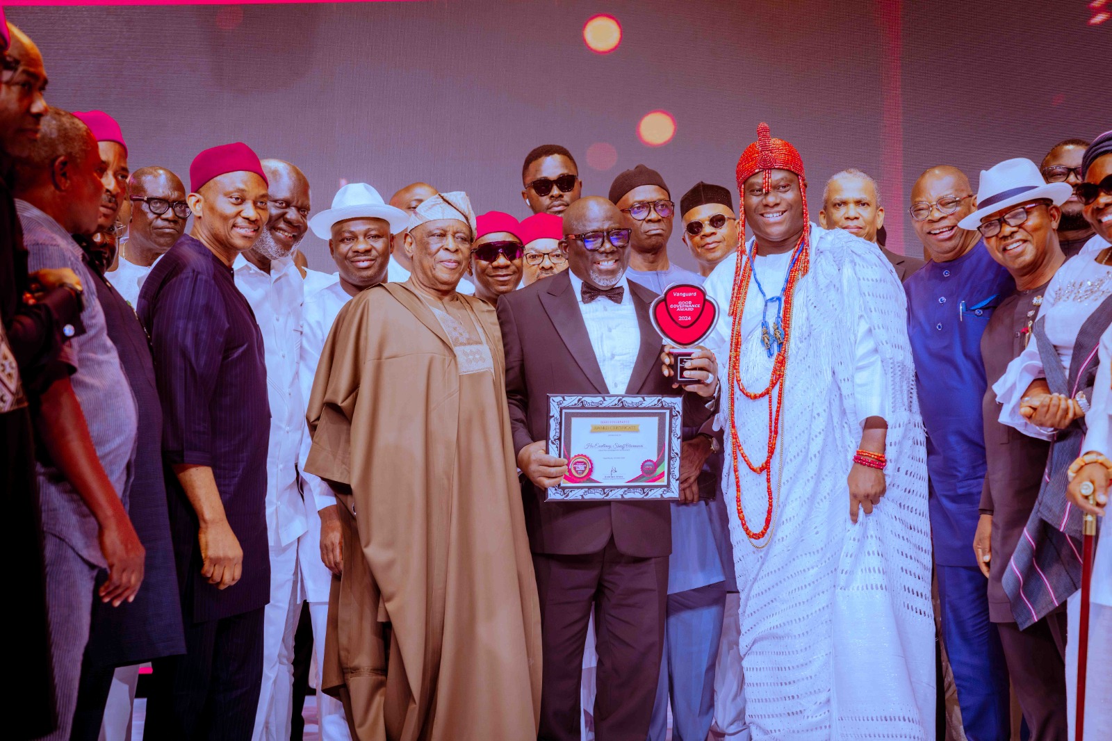 Oborevwori wins Vanguard’s Governor of The Year for Good Governance (Photos)