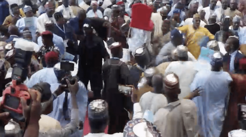 Chaos in APC meeting as Ganduje endorses Tinubu without Shettima