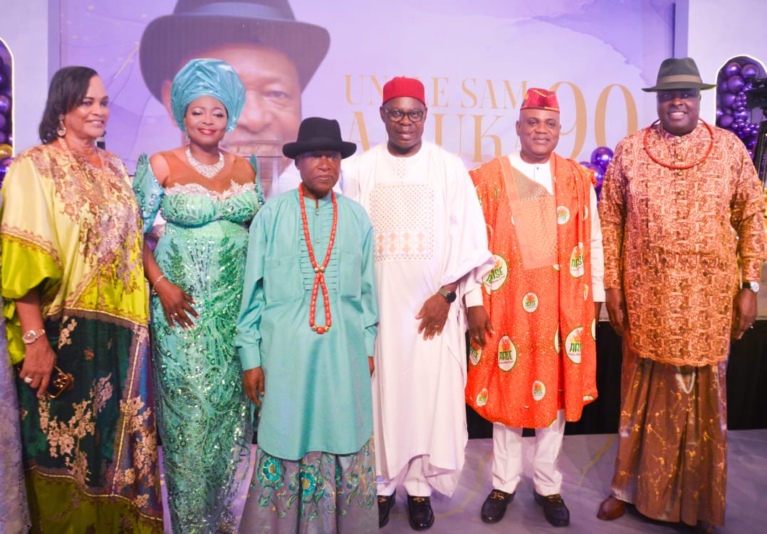 Sam Amuka-Pemu, a national treasure, living legend – Oborevwori(Photos)