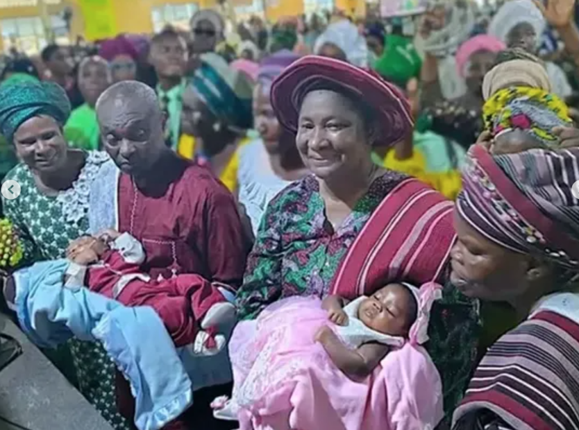 58-year-old woman welcomes twins after 24 years of childlessness