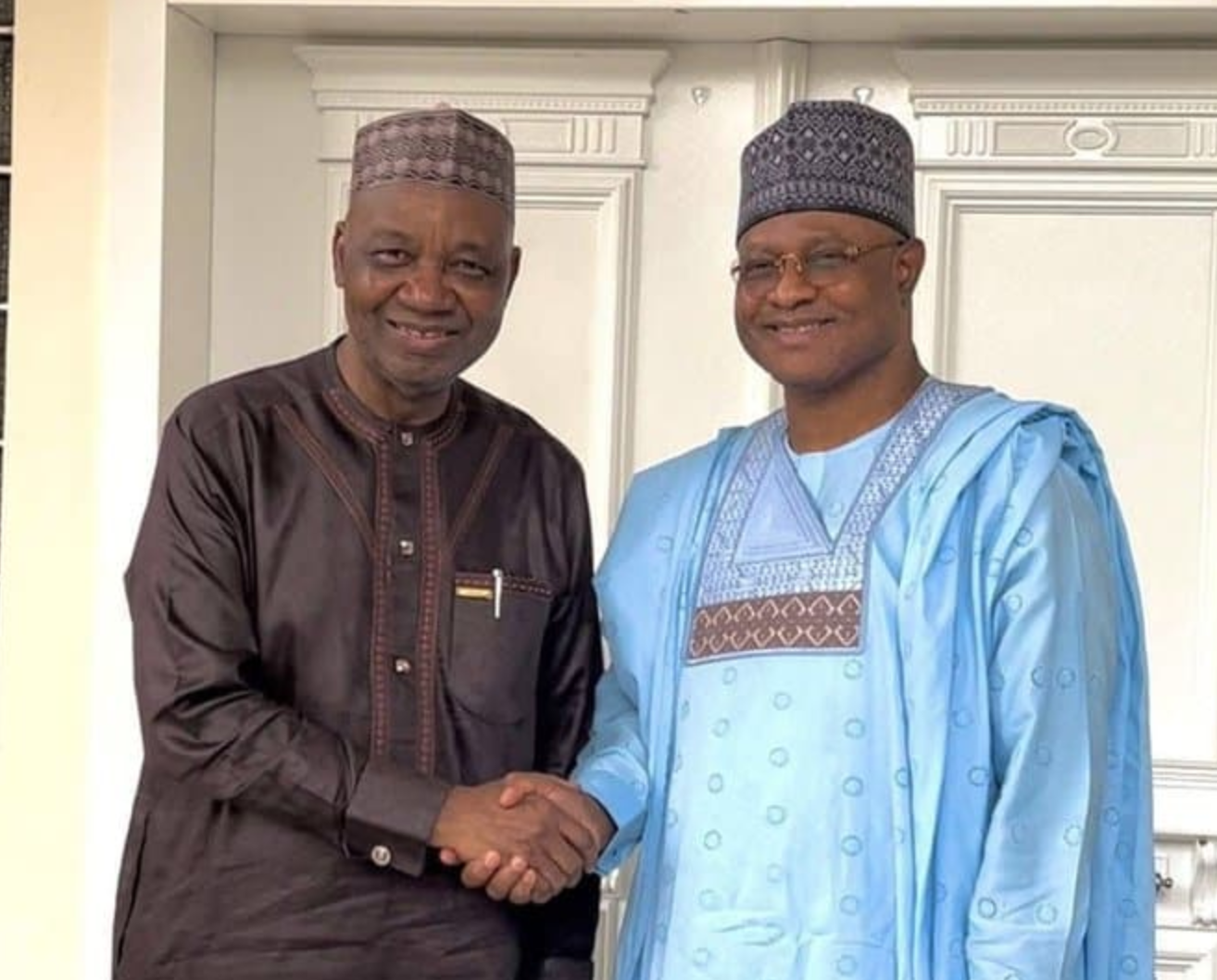 Former Vice President Namadi Sambo defects to APC from PDP