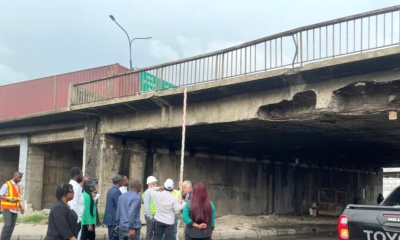 FG to spend N17bn on Lagos bridge damaged by fire